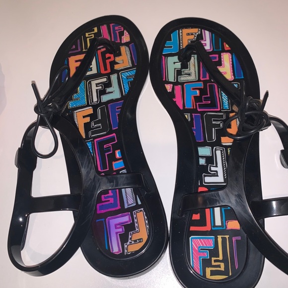 FENDI Jelly Sandal - plastic, pool sandal slide - Picture 6 of 10